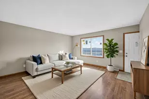 5907 Rattman Rd, Madison, WI 53718 - Photo 8