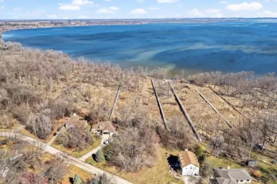 1043 E Lakeside Drive, Edgerton, WI 53534 - Photo 2