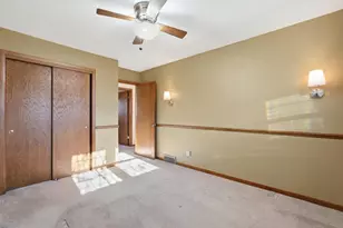 414 Woodview Dr, Sun Prairie, WI 53590 - Photo 32