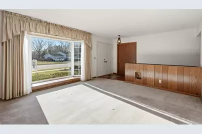 414 Woodview Drive, Sun Prairie, WI 53590 - Photo 12