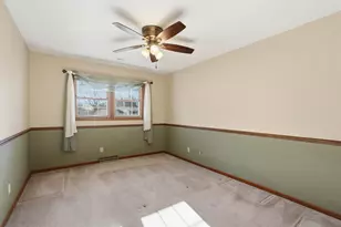 414 Woodview Dr, Sun Prairie, WI 53590 - Photo 24