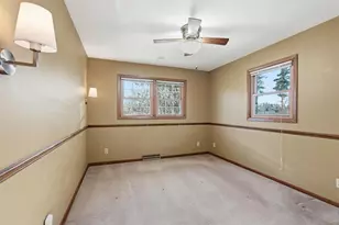 414 Woodview Dr, Sun Prairie, WI 53590 - Photo 30