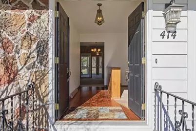 414 Woodview Drive, Sun Prairie, WI 53590 - Photo 8