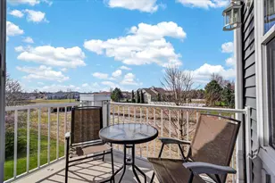 3272 Stonecreek Dr, Madison, WI 53719 - Photo 2