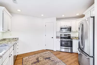 3272 Stonecreek Drive, Madison, WI 53719 - Photo 14