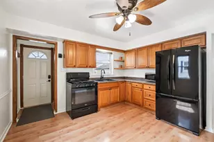 3439 S 80th St, Milwaukee, WI 53219 - Photo 10