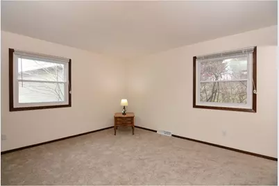 2601 McKenna Boulevard, Madison, WI 53711 - Photo 12