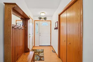 316 Burl Oak Dr, DeForest, WI 53532 - Photo 4