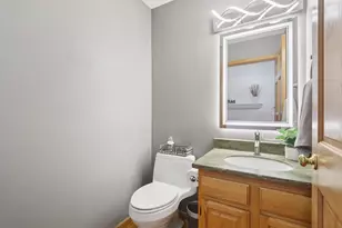 2524 Targhee St, Fitchburg, WI 53711 - Photo 12