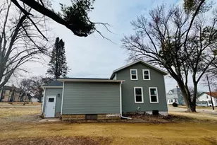 1404 22nd Ave, Monroe, WI 53566 - Photo 2