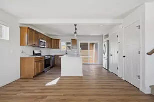 2106 S High Point Rd, Madison, WI 53719 - Photo 4