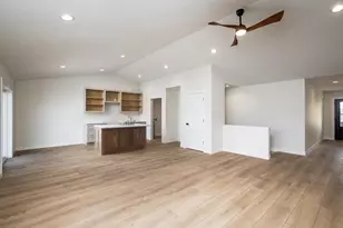 207 N Lawrence Ave, Tomah, WI 54660 - Photo 4