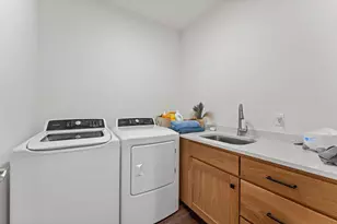 602 Eisenhower St, Baraboo, WI 53913 - Photo 12