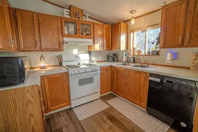 818 E State Street, Mauston, WI 53948 - Photo 38