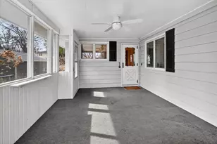 1005 Tompkins Dr, Madison, WI 53716 - Photo 20