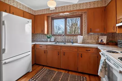 1005 Tompkins Drive, Madison, WI 53716 - Photo 14