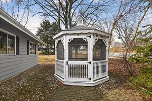 1005 Tompkins Dr, Madison, WI 53716 - Photo 4