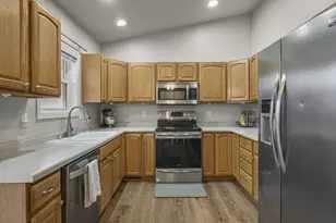 3266 Box Hill Rd, Sun Prairie, WI 53590 - Photo 14