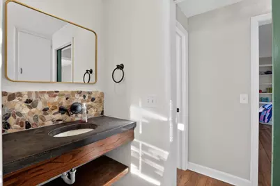 1429 Macarthur Road, Madison, WI 53714 - Photo 4