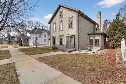 611 E Court Street, Janesville, WI 53545 - Photo 4