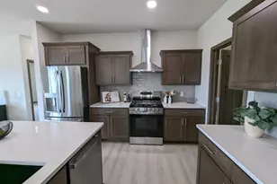 505 Spindrift St, Mount Horeb, WI 53572 - Photo 10