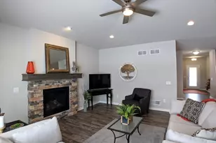 505 Spindrift St, Mount Horeb, WI 53572 - Photo 16