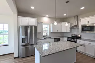 4303 Goldeneye Gateway Dr, Middleton, WI 53562 - Photo 2