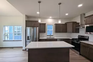 4317 Goldeneye Gateway Dr, Middleton, WI 53562 - Photo 2