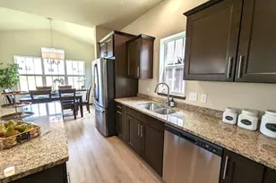 4321 Goldeneye Gateway Dr, Middleton, WI 53562 - Photo 8