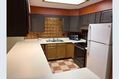 530 E Hiawatha Drive #318, Wisconsin Dells, WI 53965 - Photo 10