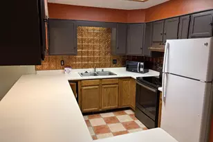 530 E Hiawatha Dr, Wisconsin Dells, WI 53965 - Photo 10