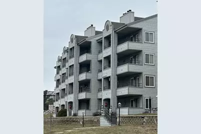 530 E Hiawatha Drive #318, Wisconsin Dells, WI 53965 - Photo 4