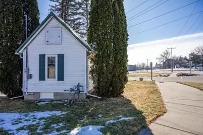 702 Academy Street, Elroy, WI 53929 - Photo 18