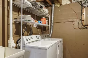 423 N Wright Rd, Janesville, WI 53546 - Photo 28