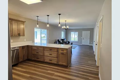 1157 Maple Street, Reedsburg, WI 53959 - Photo 8