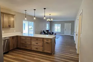 1157 Maple St, Reedsburg, WI 53959 - Photo 8