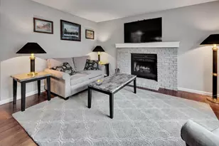 954 Hemlock Dr, Verona, WI 53593 - Photo 4