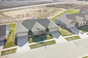 1317 Brunette Downs Dr, Madison, WI 53718 - Photo 60