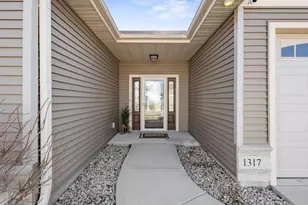 1317 Brunette Downs Dr, Madison, WI 53718 - Photo 6