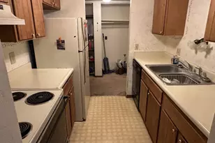 7106 Fortune Dr, Middleton, WI 53562 - Photo 12