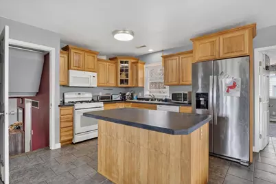 2433 Butlin Drive, Beloit, WI 53511 - Photo 12