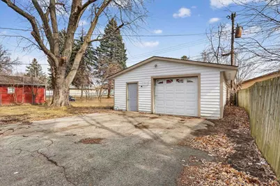 2433 Butlin Drive, Beloit, WI 53511 - Photo 34