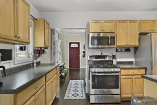 9 N Grand Ave, Deerfield, WI 53531 - Photo 10