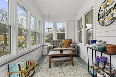 9 N Grand Avenue, Deerfield, WI 53531 - Photo 4