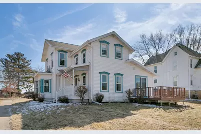 7 E Rollin Street, Edgerton, WI 53534 - Photo 2