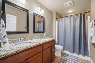 852 Augusta Dr, Oregon, WI 53575 - Photo 24