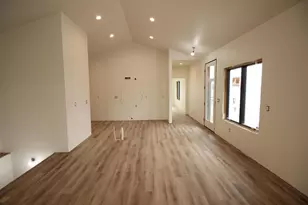 339 Rdg Vw Dr, Milton, WI 53563 - Photo 4