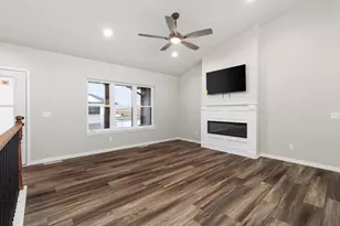 110 Windmill Ridge Rd, Janesville, WI 53536 - Photo 8