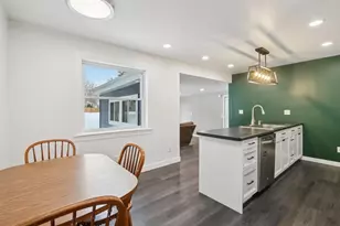 322 Capital St, Wisconsin Dells, WI 53965 - Photo 12