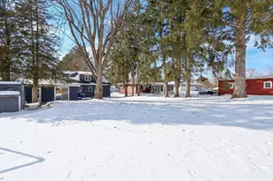 322 Capital St, Wisconsin Dells, WI 53965 - Photo 60